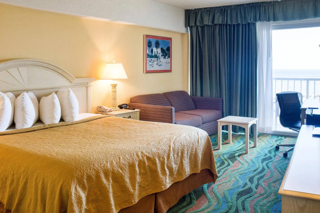 Spark by Hilton Virginia Beach Oceanfront