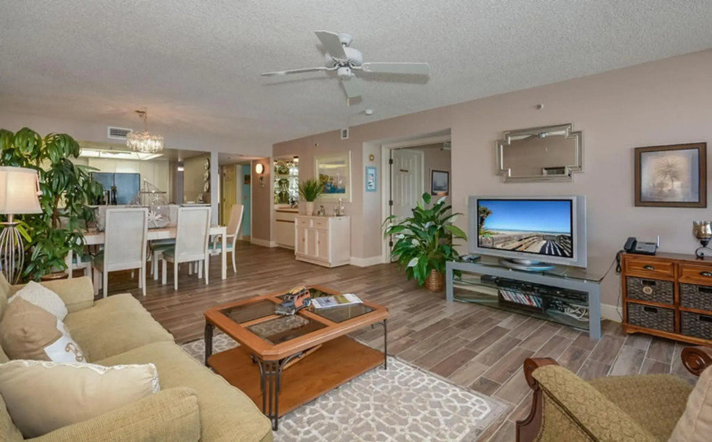 Tradewinds 706 by Ocean Properties