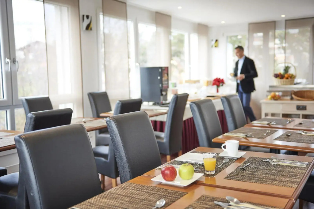 Le Leman Hotel