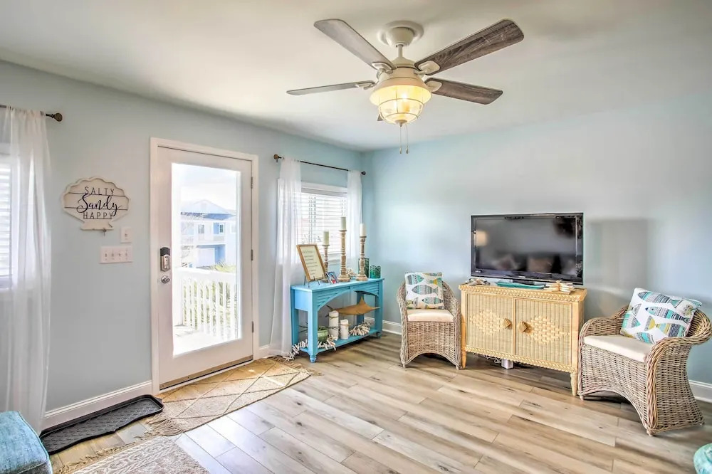 Coastal Oasis w/ Decks: Walk to Holden Beach!