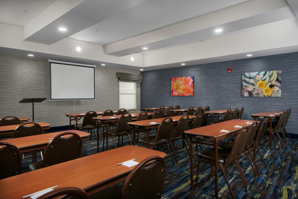Hampton Inn Eagle Pass