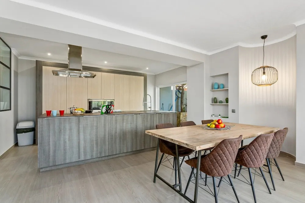 Casa Del Mar Vilamoura - Newly Renovated 3 Bedroom Villa With Pool, A/c and Wifi