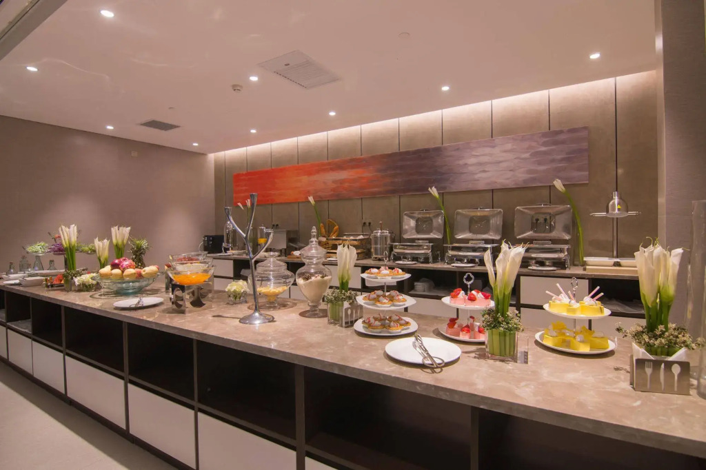 Homeinn Plus City Center