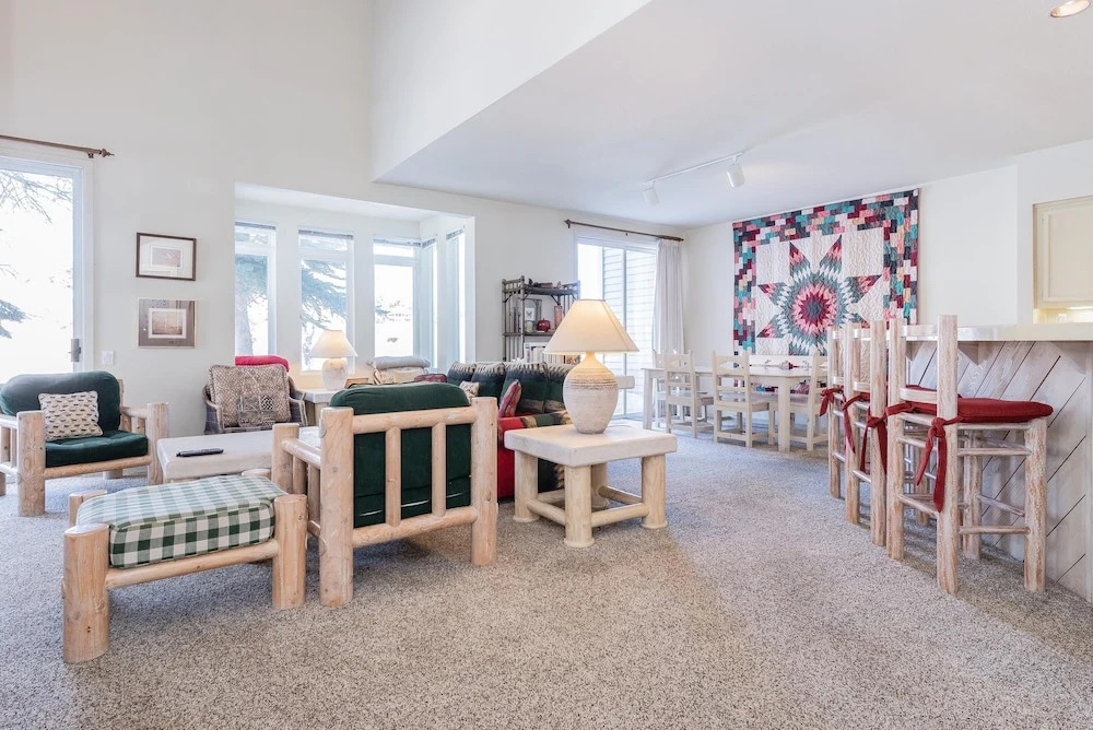 Snowcreek 630 Phase 4 - Two Bedroom Condo