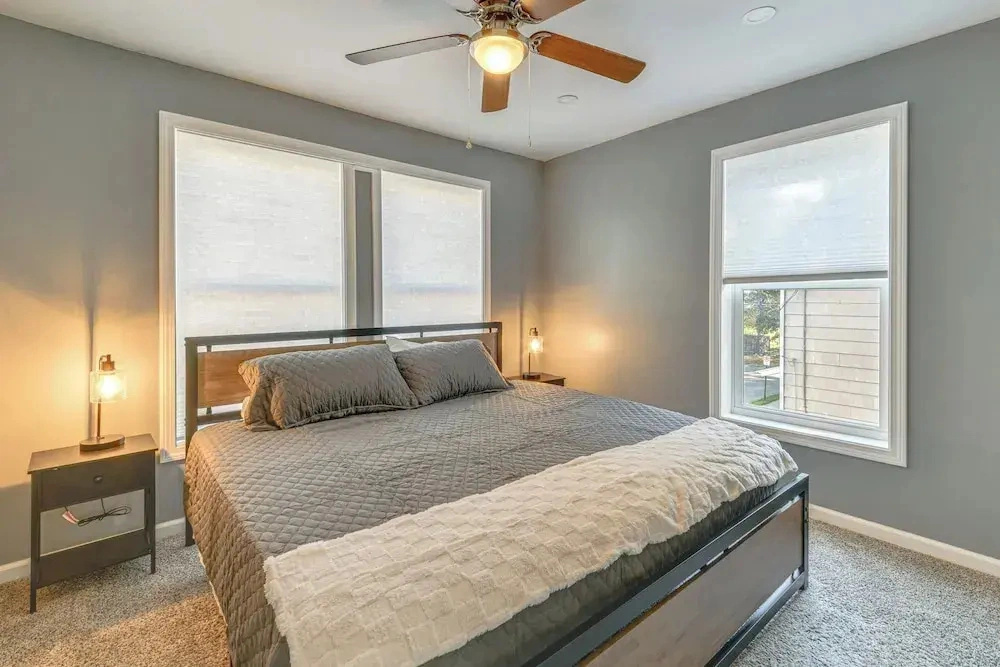 Walk to Main Street! Updated Norwich Home
