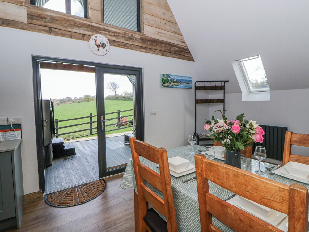 Valley View Hideaway