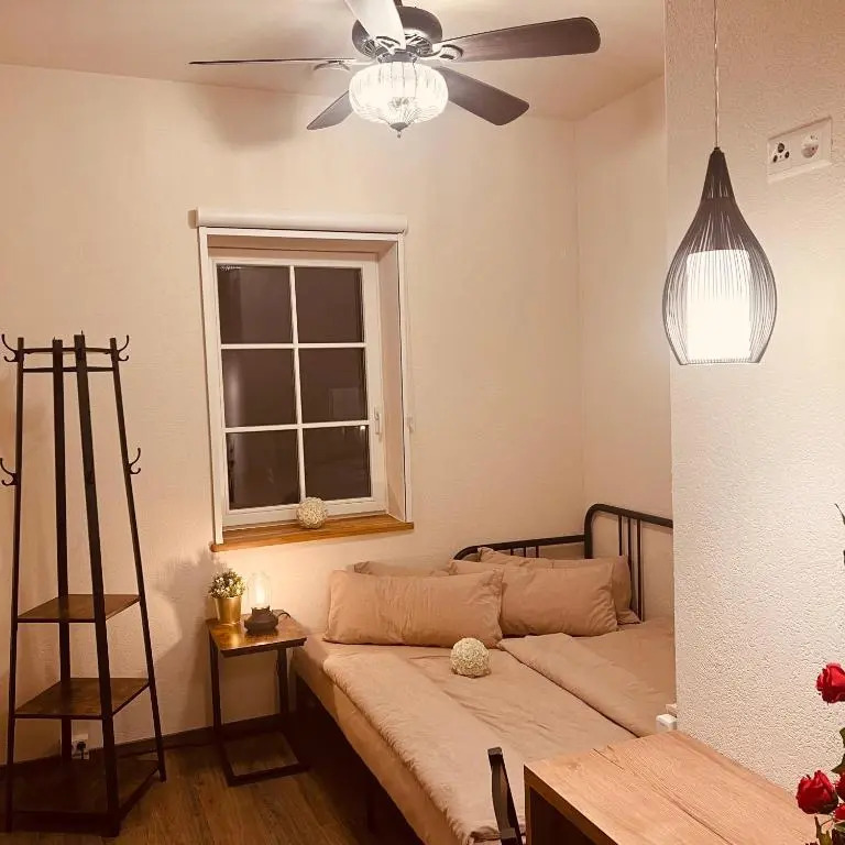 Rose Boardinghouse 24h-7d Self Check-In Automat