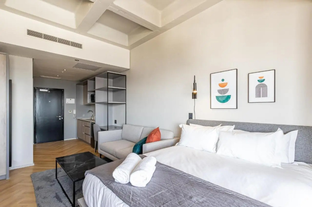 One Thibault Luxury Apartments