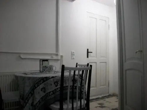 Guest House White Rooms