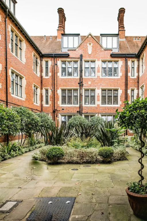 Kensington Luxury Apartments