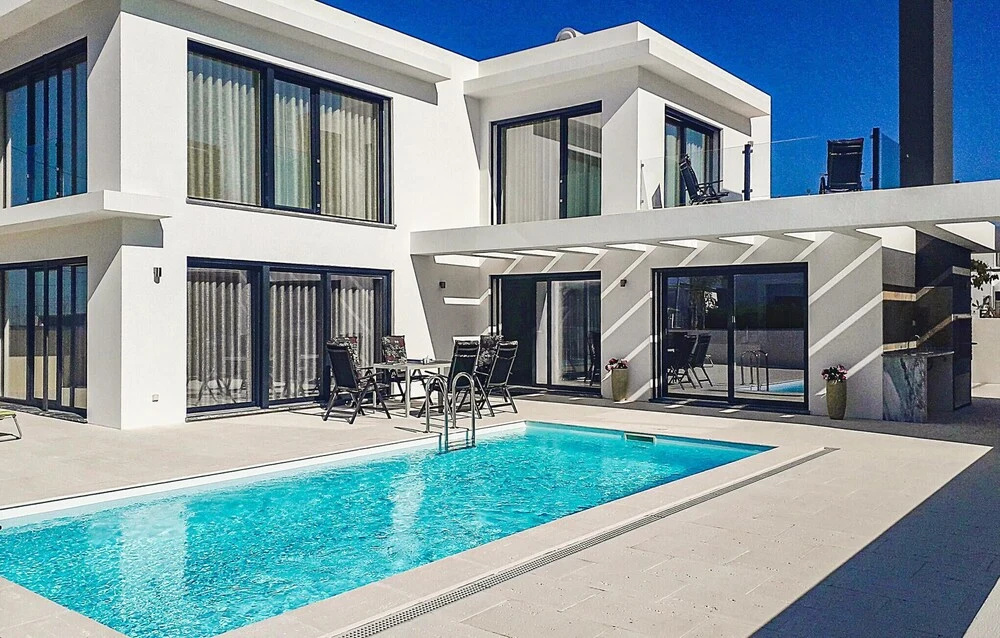 Nice Home in Porto Covo With 4 Bedrooms, Outdoor Swimming Pool and Swimming Pool