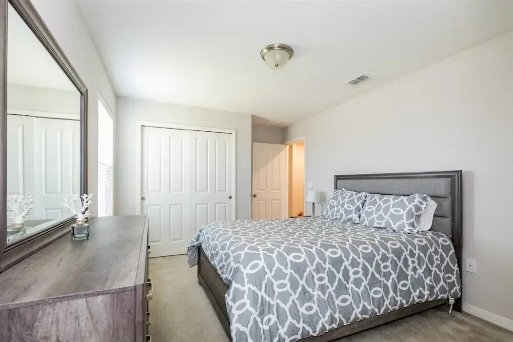 Compass_bay_5141