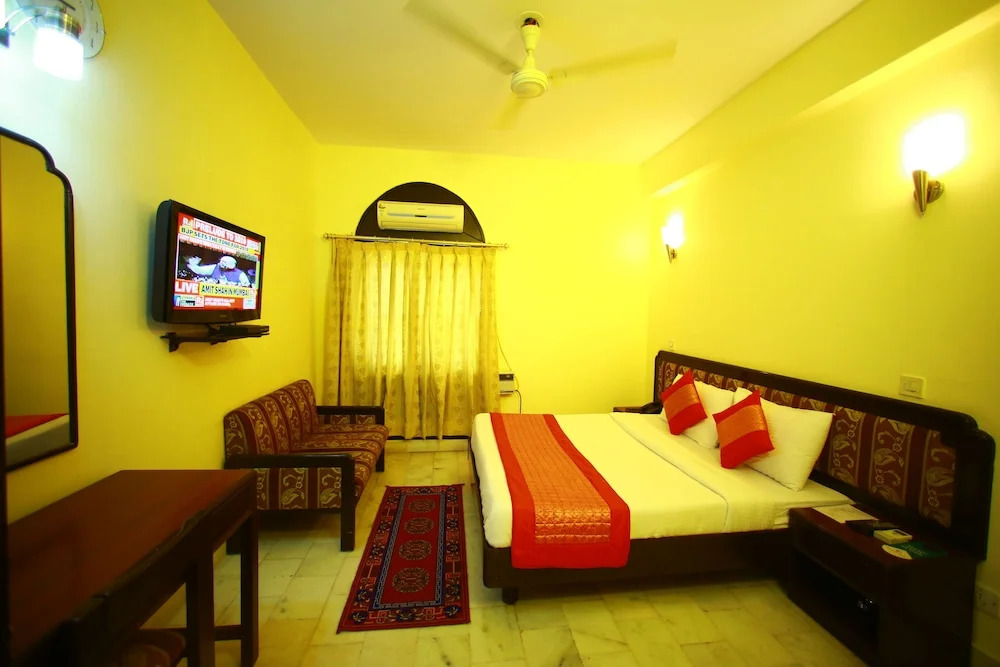 Sundeep Inn