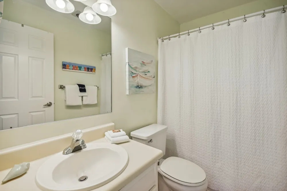 Sandpiper Cove 3104 2 Bedroom Condo by RedAwning