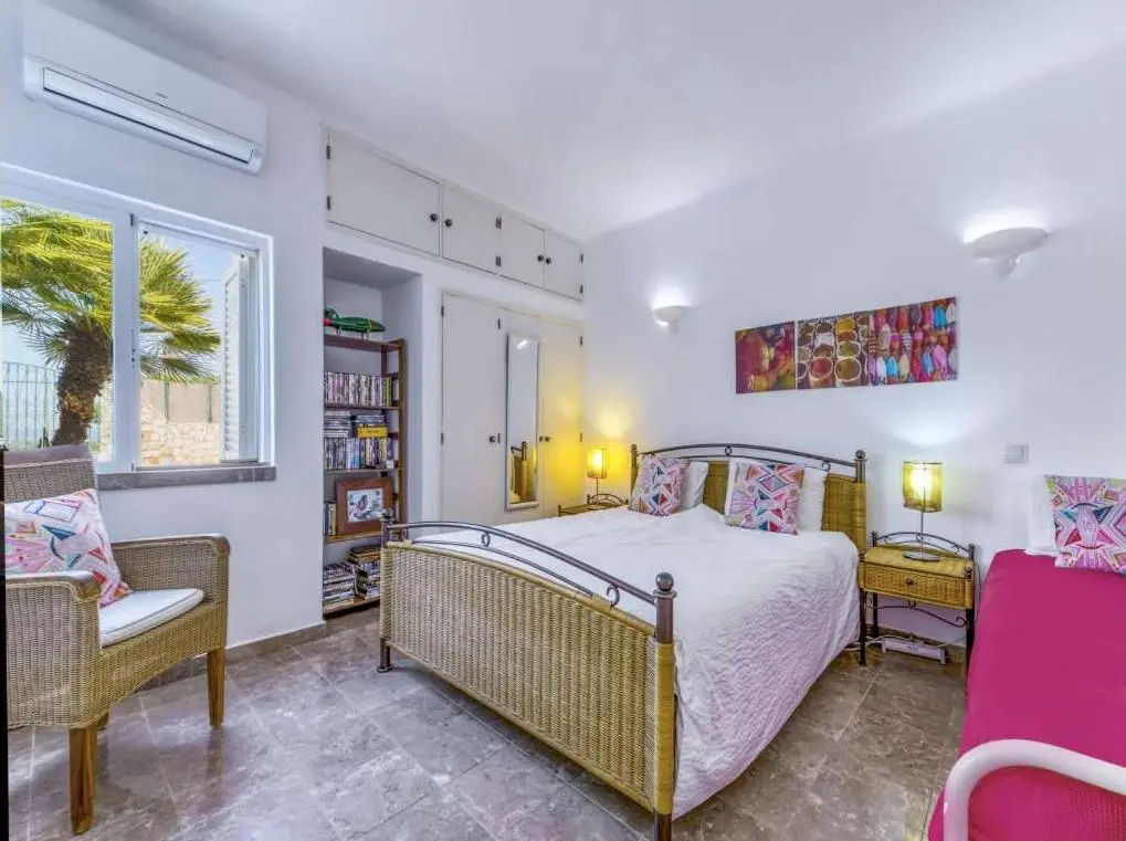 Stunning Carvoeiro Villa Casa Relva Branca 3 Bedrooms Tennis Court Distant Sea Views