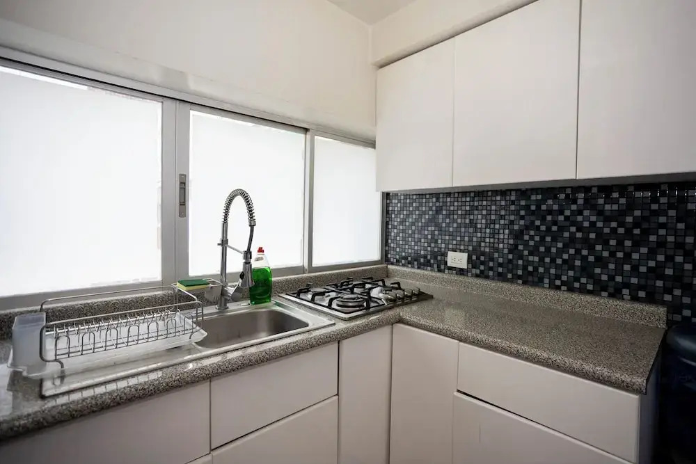 Chic Condo with Gym & Private Roof