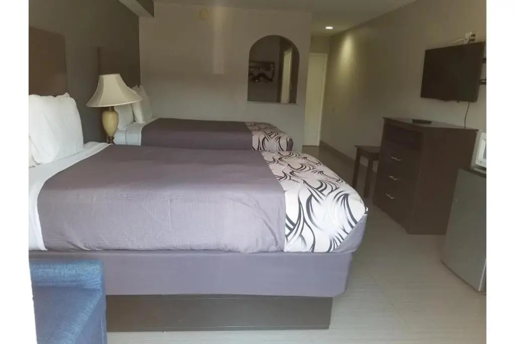 Regency Inn & Suites Houston East I 10