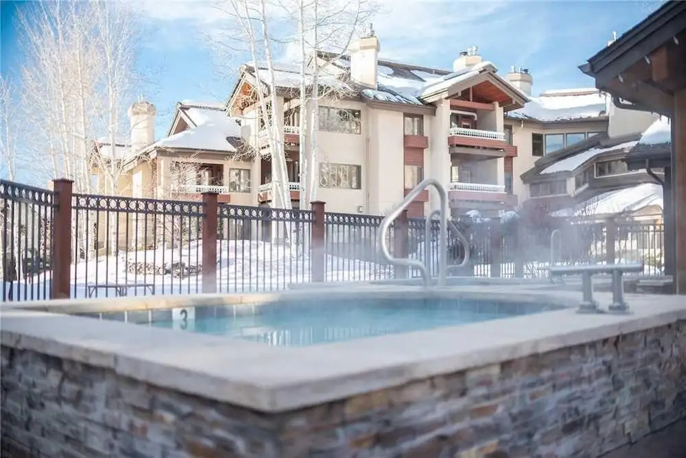 2102 Timberline Lodge, Trappeur's Crossing Apartment 2