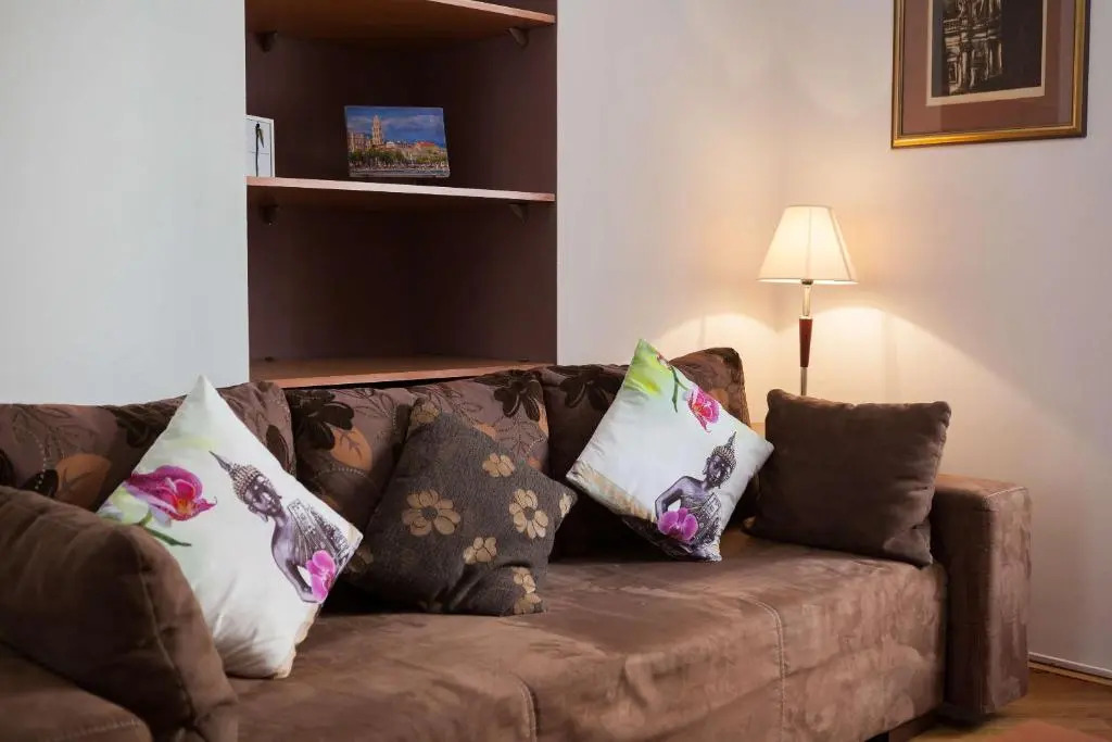 Apartment See Everlasting Split
