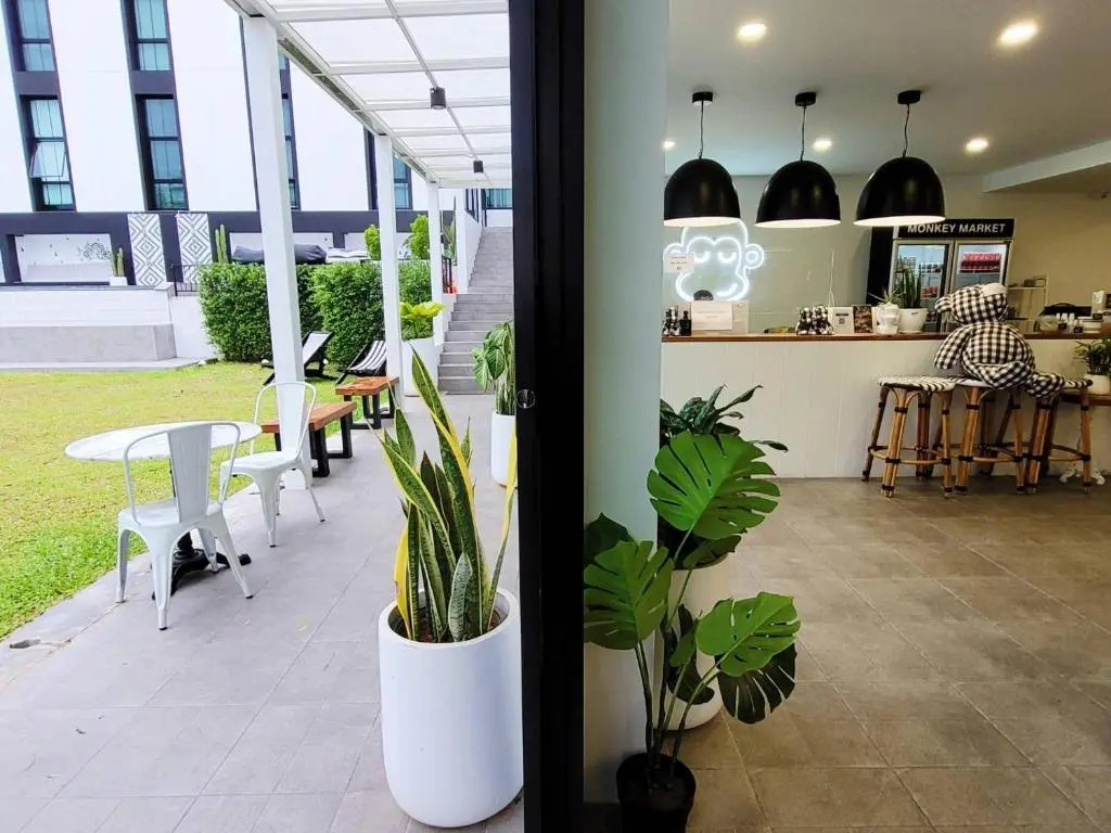 Blu Monkey Hub & Hotel Ranong