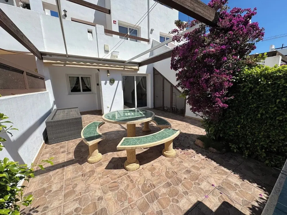 Sunny Oasis Retreat in Condado del Alhama