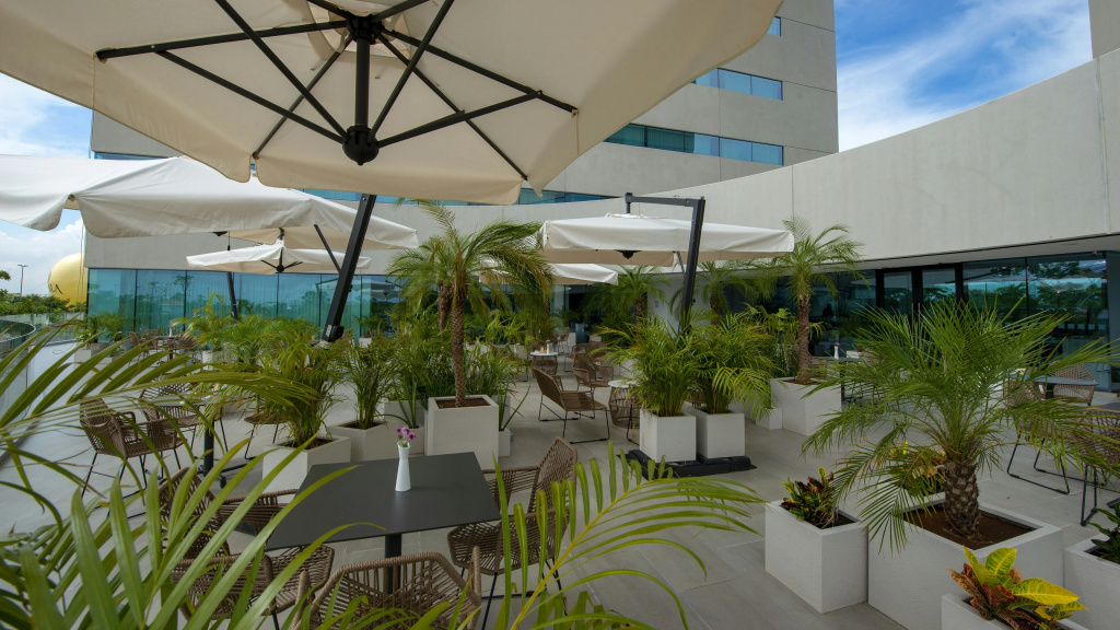 Holiday Inn & Suites - Merida La Isla by IHG