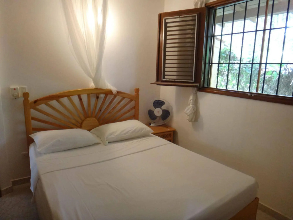La Cortesana Cozy Apt Steps to the Beach