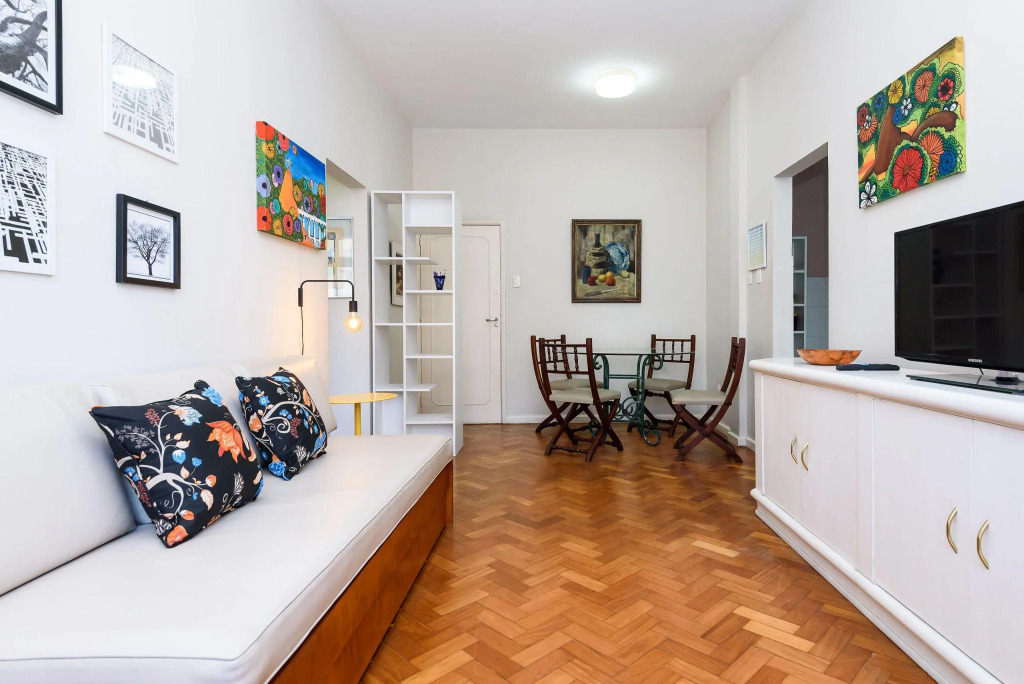 Apartamento Espaçoso A 300 M Da Praia | Hg 71/904