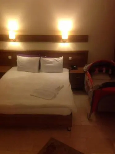 Rhebas Hotel