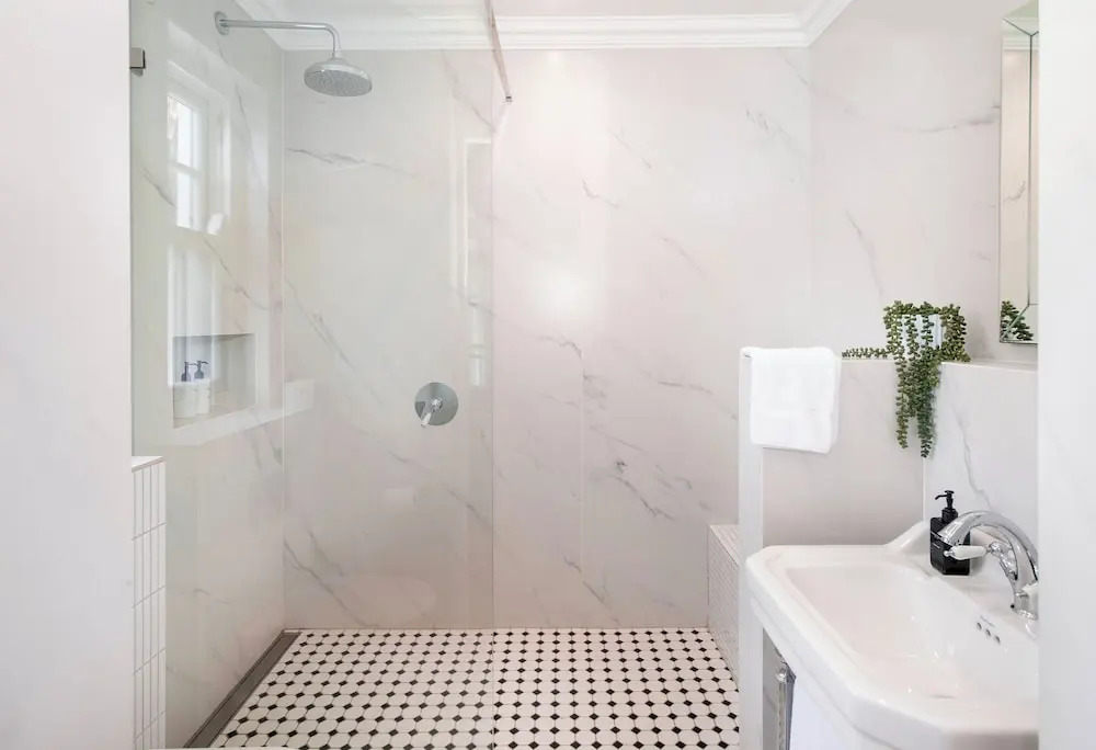One Kensington Boutique Hotel