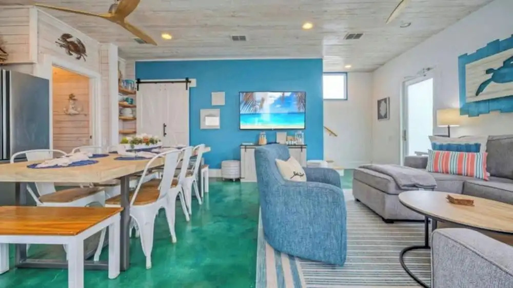 Terrace Landing Trio by Avantstay Sleeps 36 3 Coastal Home + Shared Pool + Golf Cart Zone Old Town Port A Dining