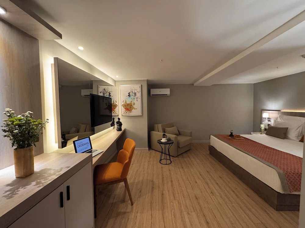 Park Dedeman City Alsancak