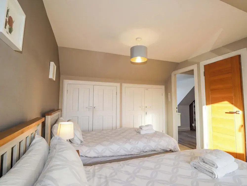 3 Croftside