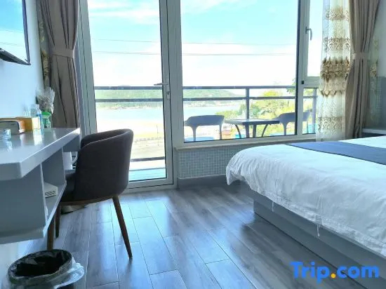 Zhoushan Peach Blossom Island Play Sand Sea View Homestay