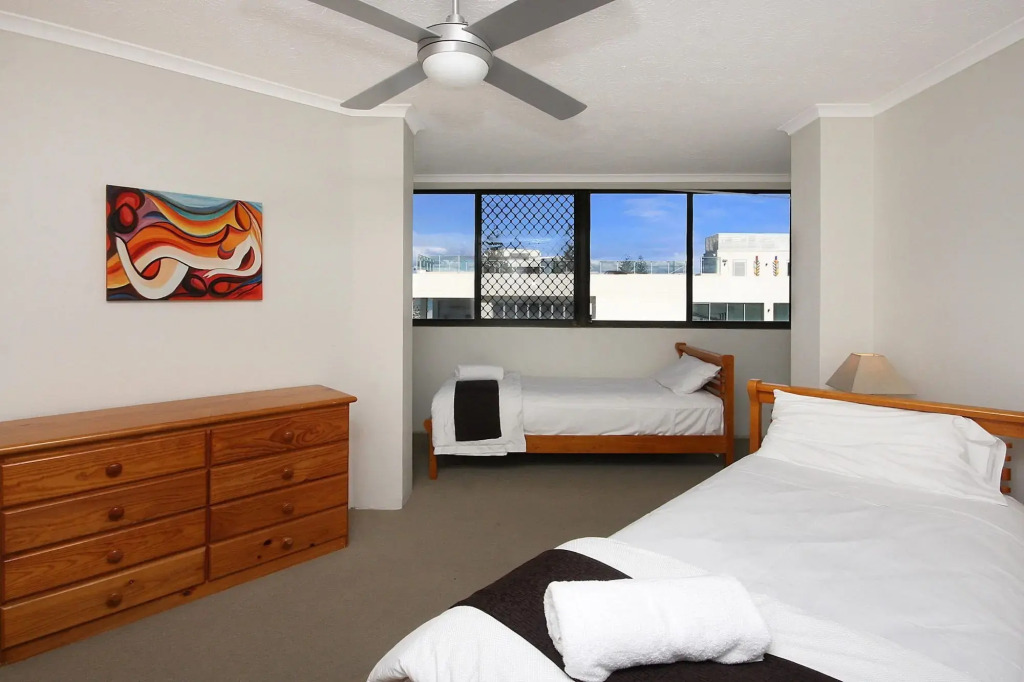 Spindrift on the Beach - Absolute Beachfront