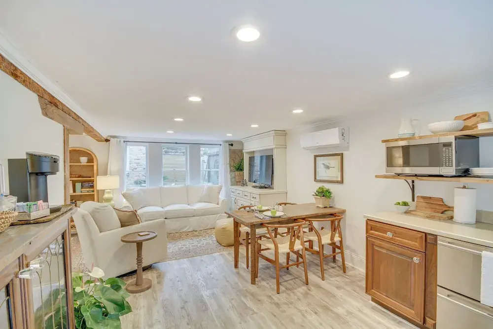 Ocean Springs Studio: Walk to Downtown & Beach!