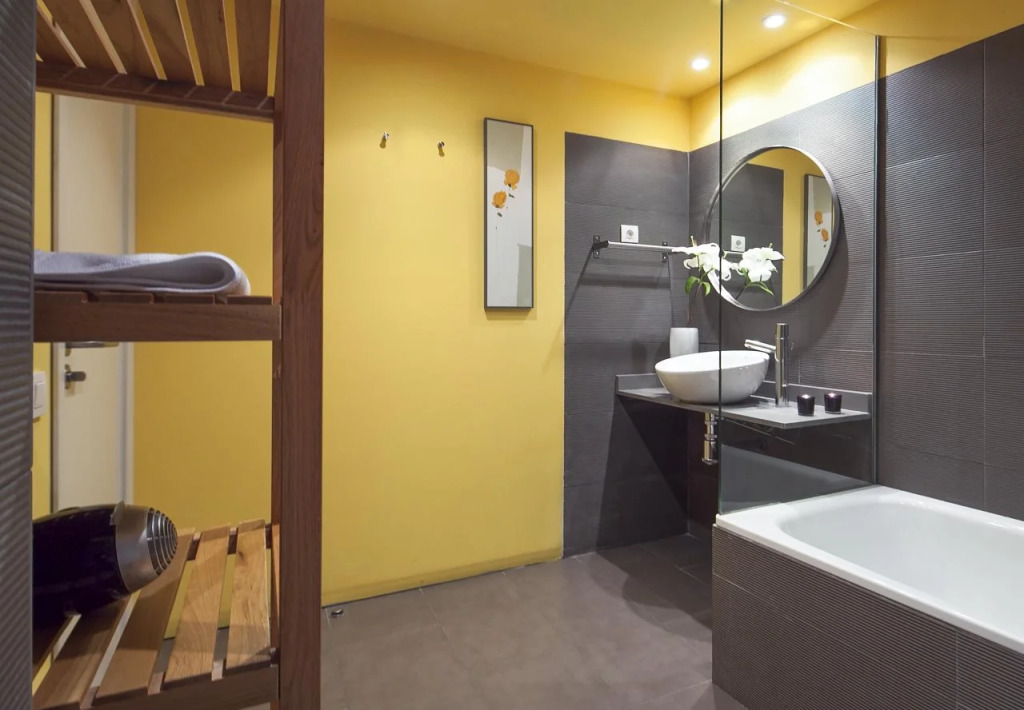 Inside Barcelona Apartments Sants