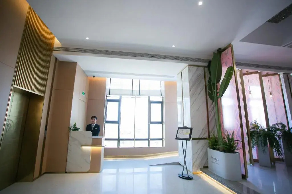 Ramada By Wyndham Vientiane Central