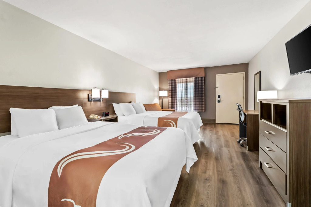 Quality Inn Calhoun North I-75