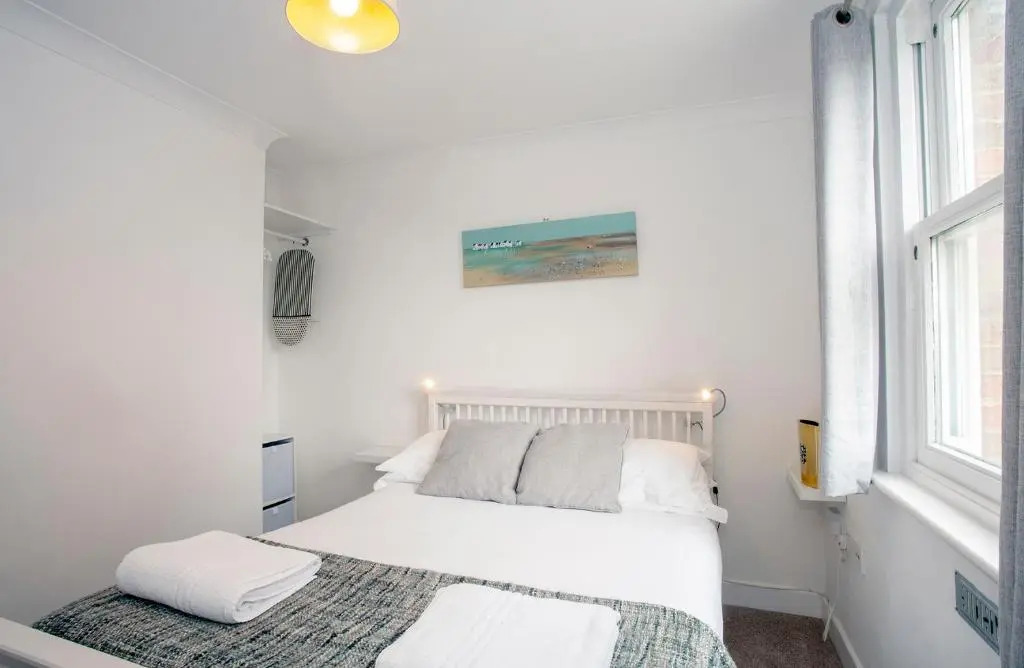 The Spires - Cosy apartment just outside of city centre
