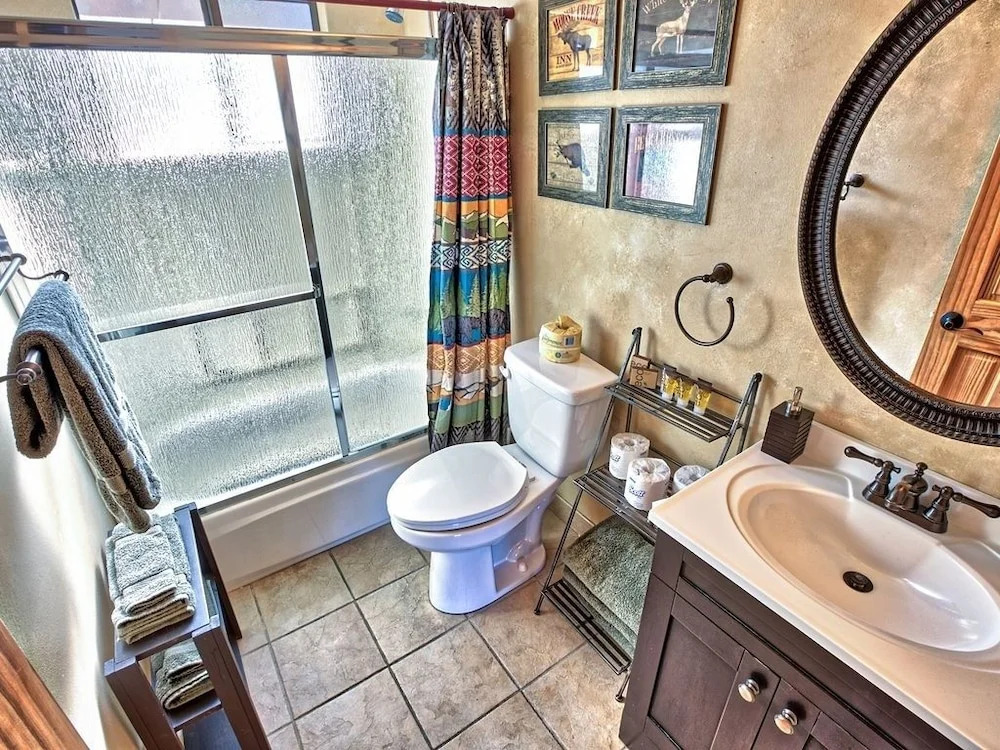 40289 Lakeview Home 4 Bedrooms 2 Bathrooms Home
