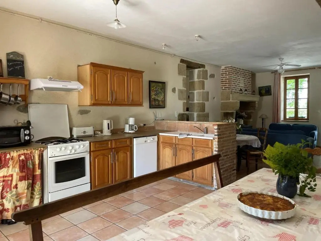 Gîte champêtre avec piscine et Wifi à Souvigny - FR-1-489-231