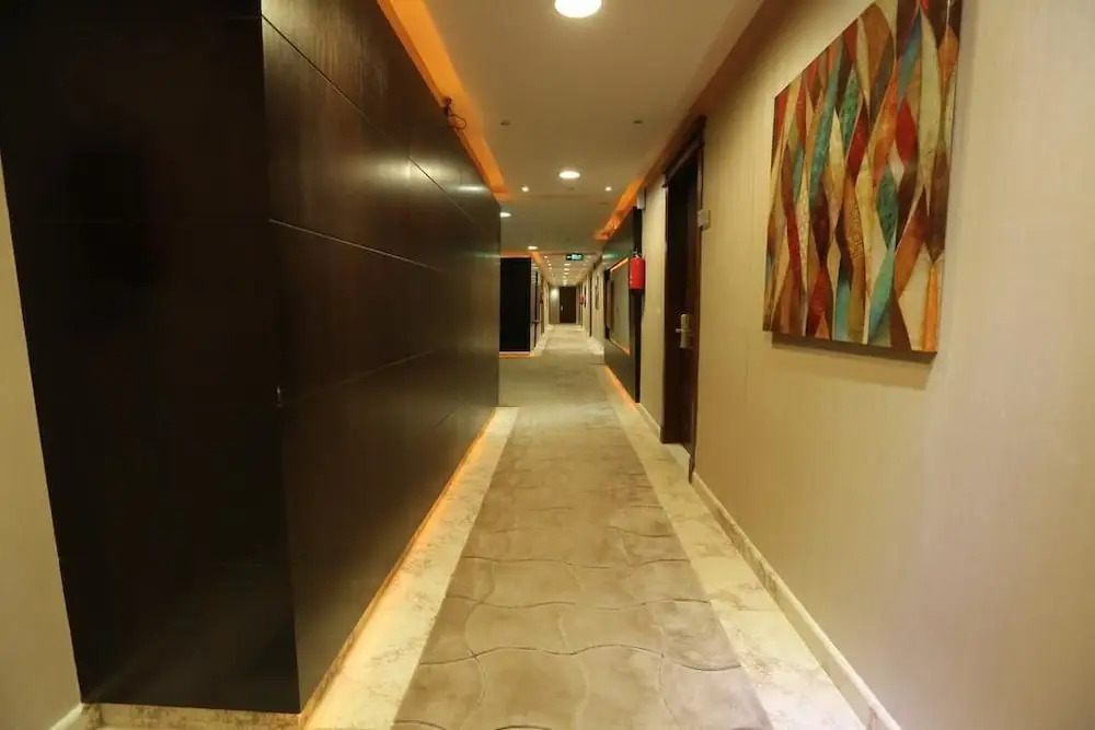 Al Muhaidb Residence Al JAWAZAT 1 - Economic