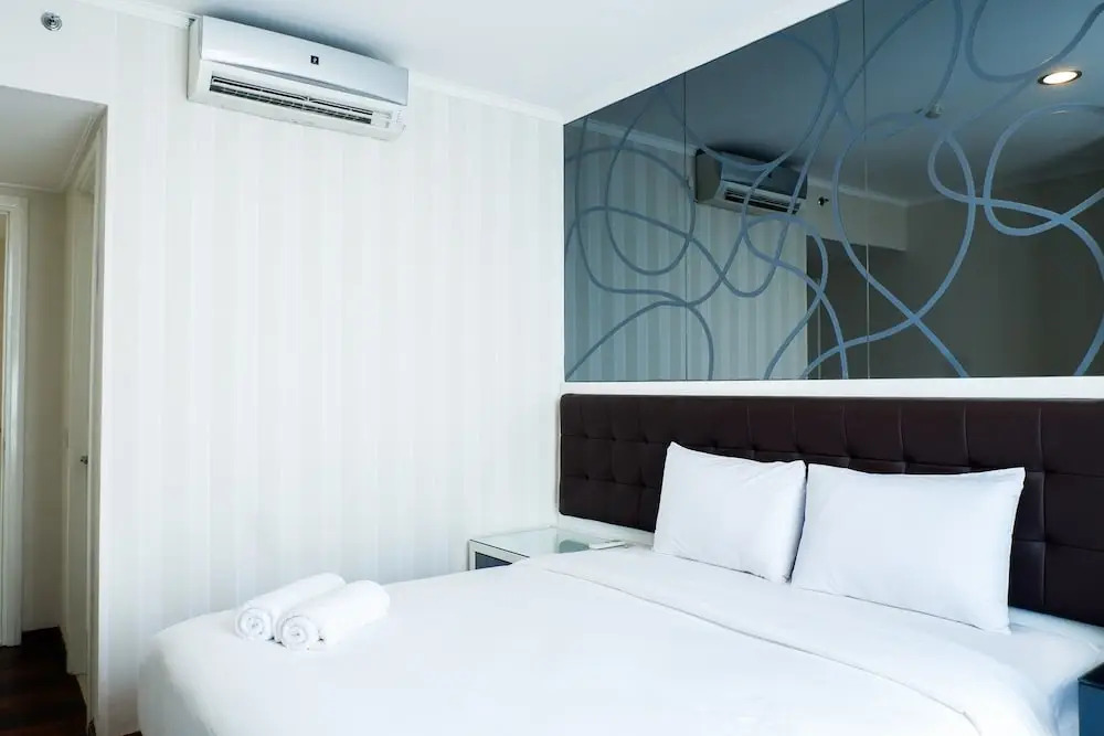 Exclusive 2BR The Via & The Vue Apartment Ciputra World By Travelio