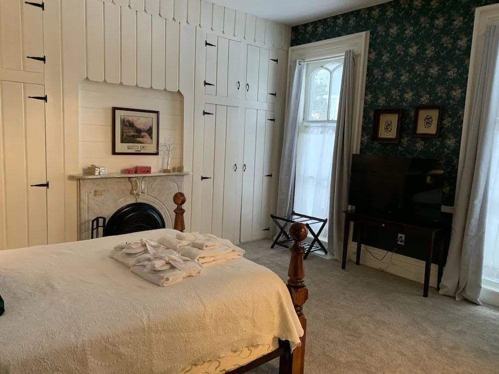 Cuyahoga Valley Inn