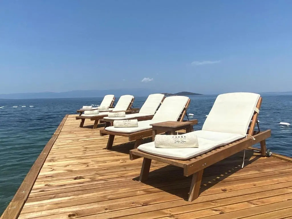 Anda Beach Bistro & Rooms