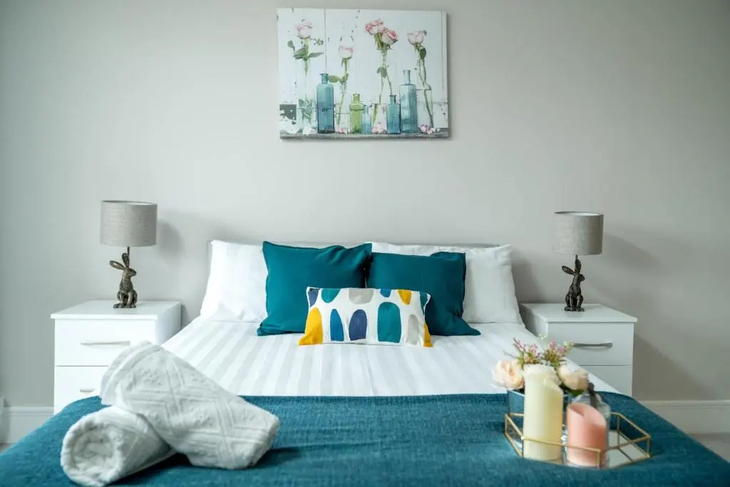 **New** Divine Apartments Slough High Street 2 bed