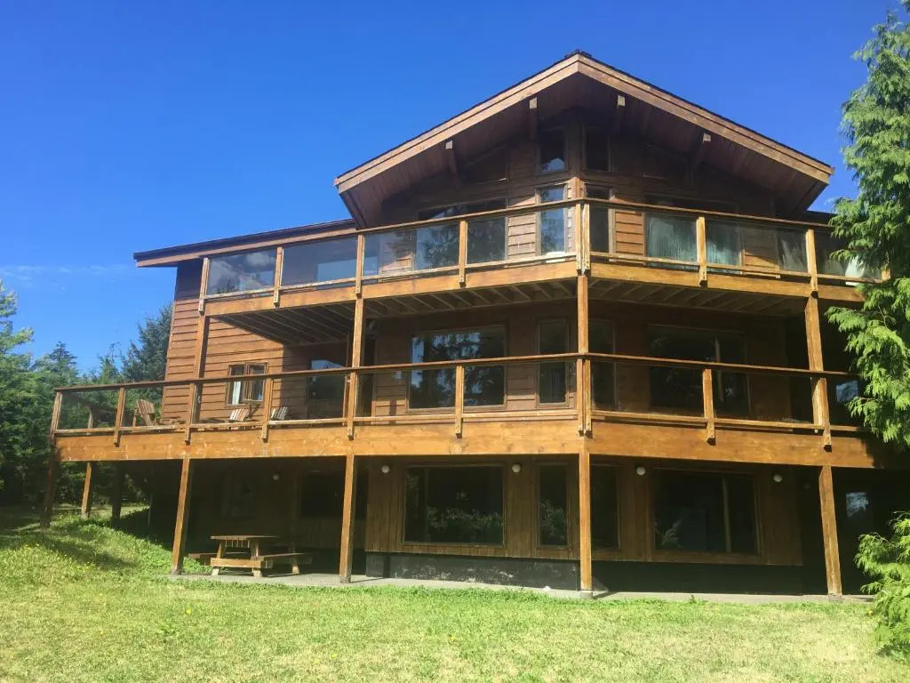 Tofino Stormbay Guest House