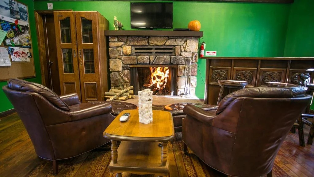 ITH Big Bear Lake Hostel & Lodge