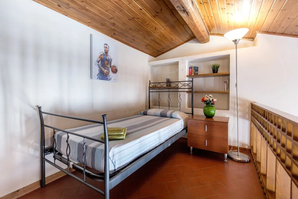 Via Ricasoli apartment